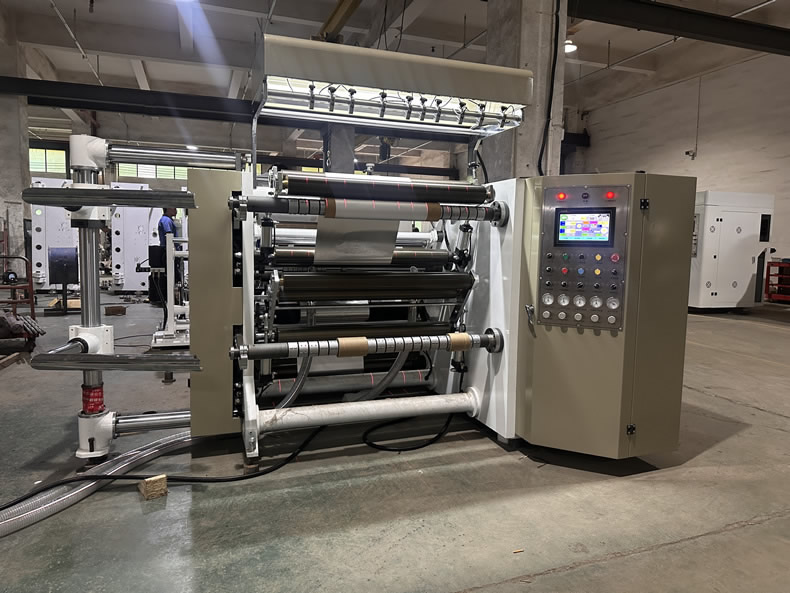 煙包襯紙壓紋分切機(jī) 煙包襯紙壓紋分切機(jī)